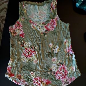 Maurices floral tank